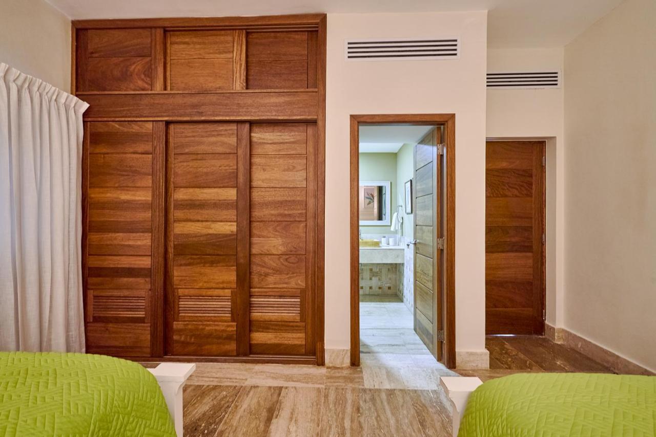 Costa Atlantica Punta Cana - Beach Vacation Condos Eksteriør bilde