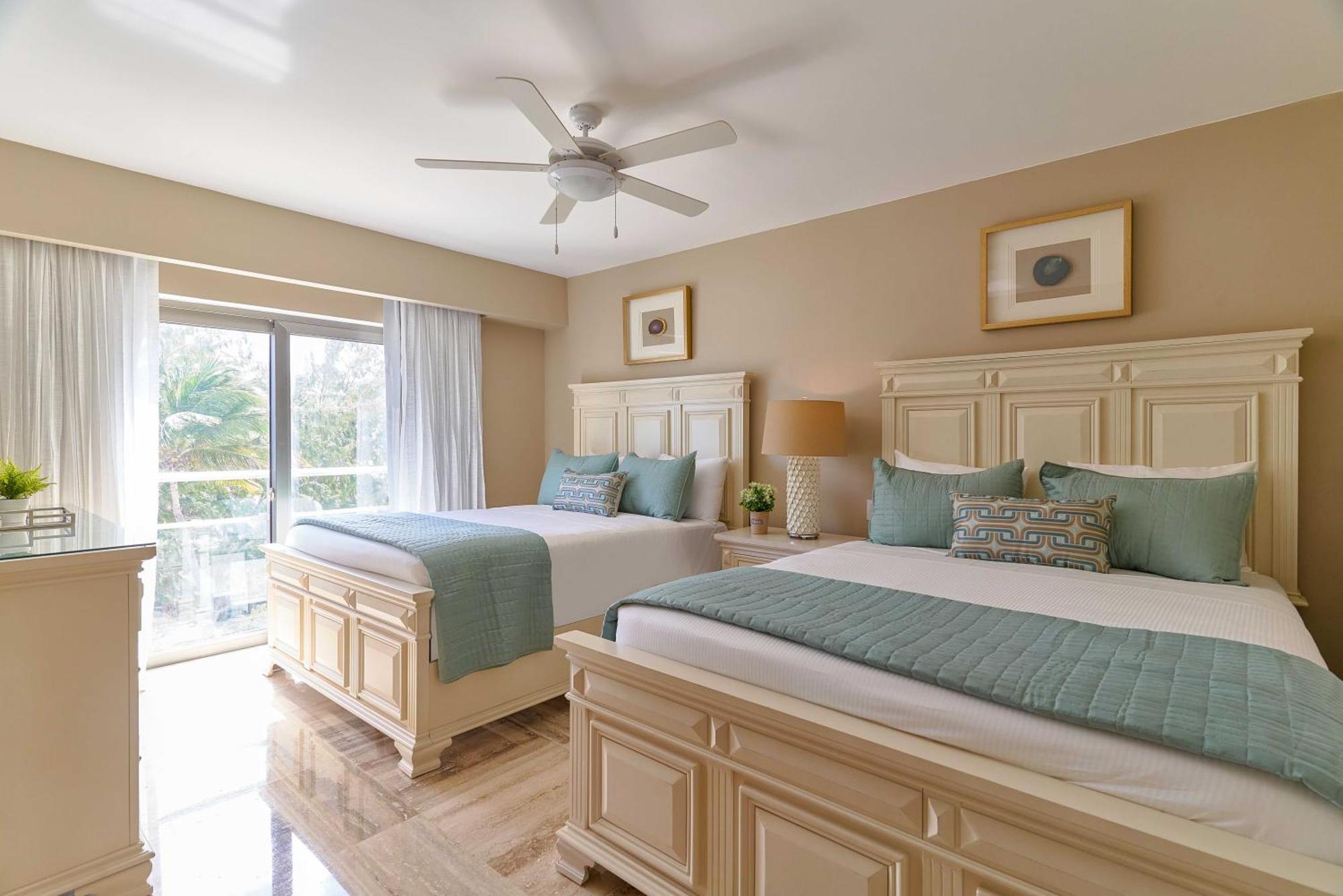 Costa Atlantica Punta Cana - Beach Vacation Condos Eksteriør bilde