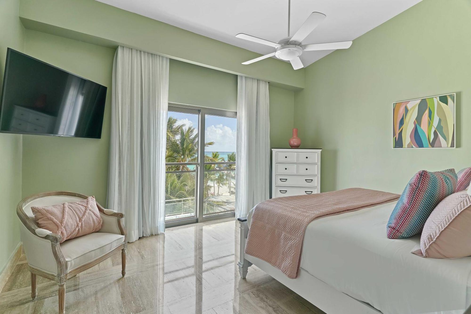 Costa Atlantica Punta Cana - Beach Vacation Condos Eksteriør bilde